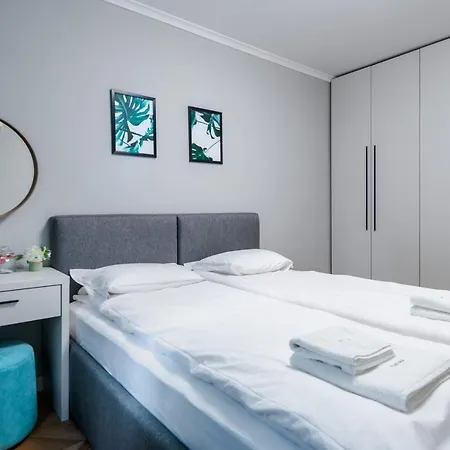 Apartman Stylish Lozenets 1bd Flat With Cozy Balcony *