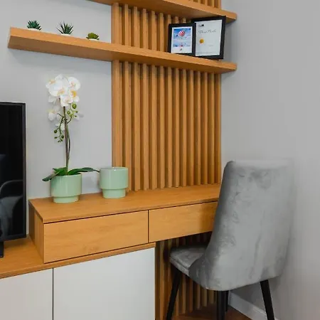 Stylish Lozenets 1bd Flat With Cozy Balcony * Sofía